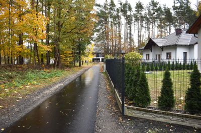 Zakończono realizację inwestycji drogowej w Krasiejowie – odnoga ul. Dębowej z nową nawierzchnią